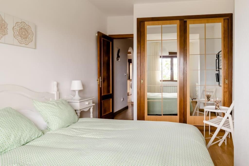 Casa De Las Flores - Apartamento Con Jardin Privado Frente A La Playa De Comillas Exterior photo